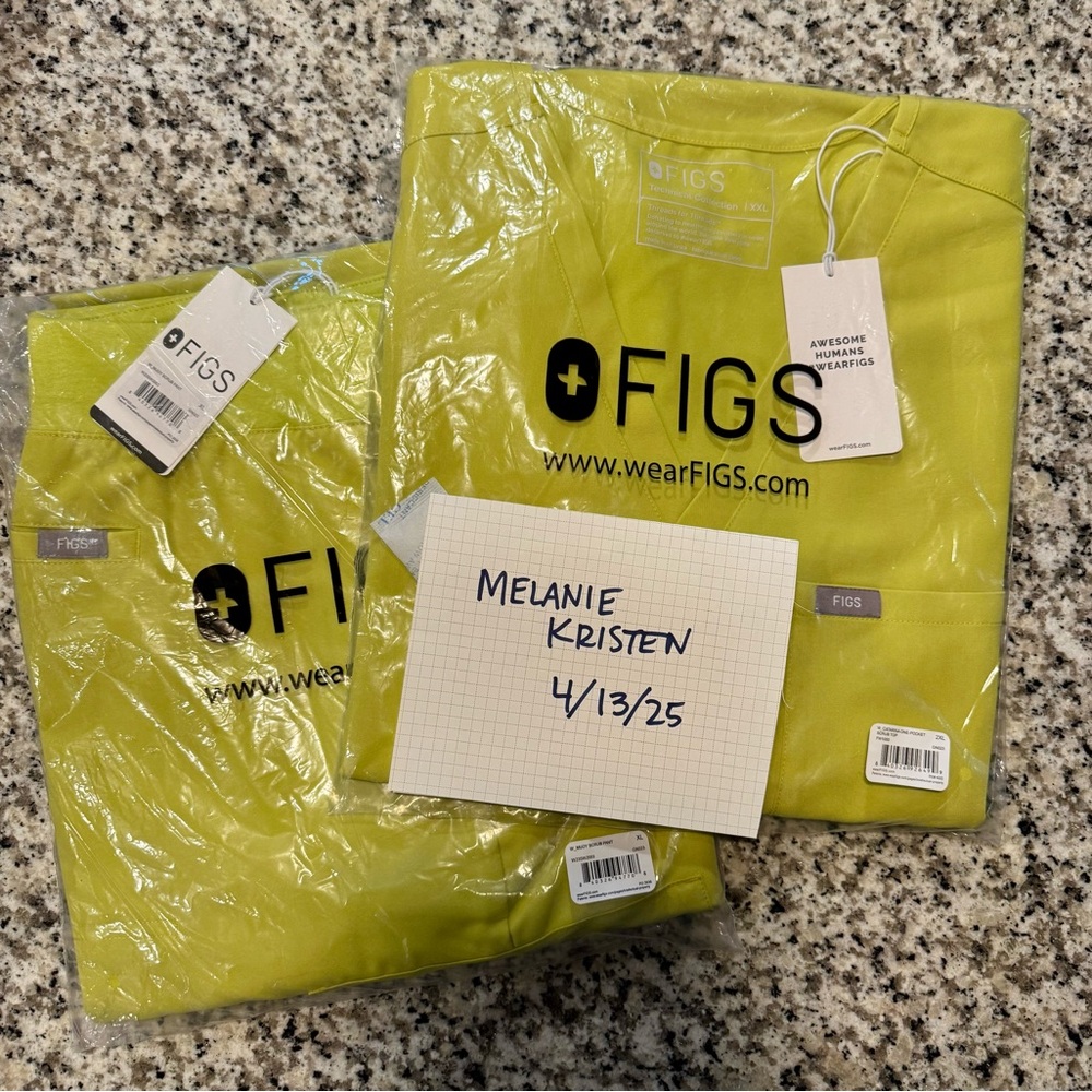 Figs Limeade 2XL Catarina and XL Muoy Jogger Scrub Set NWT